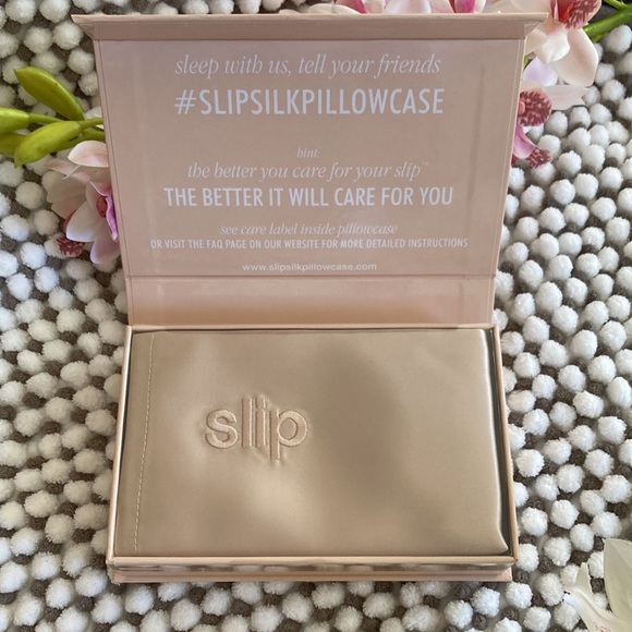 Slip Pure Silk Pillowcase - Picture 6 of 9